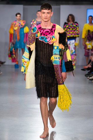 Phoebe Wang Press Fashion Show - Vogue.co.uk