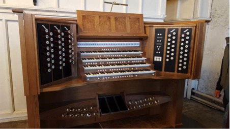 The organ console before the pedal board was inserted