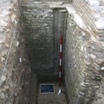 Opus Caementicium used as foundations on site with slot in for shuttering. Opus Mixtum above on levelling layer of large bricks.